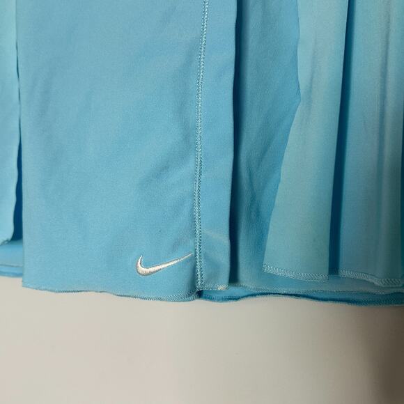 Nike Womens Tennis Skirt Size Medium Dri-Fit Skort Blue Slit Stretch Pull On - Picture 3 of 12